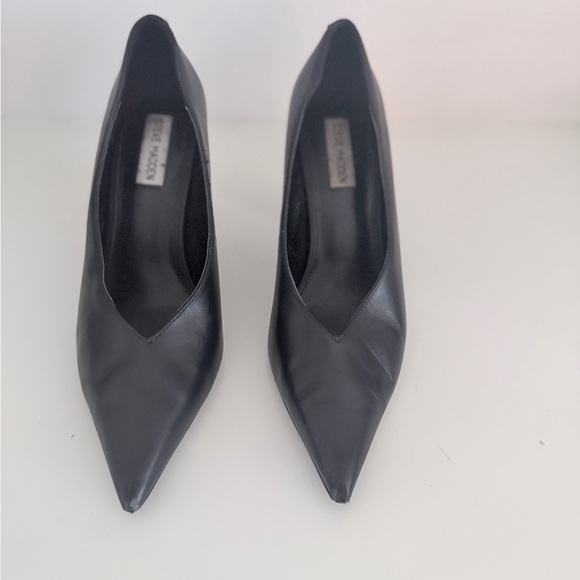 Steve Madden leather shoes - Picture 2 of 4